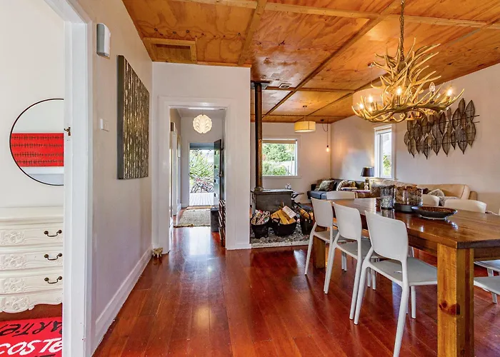 Stag & 3 Pigs - Ohakune Holiday Home