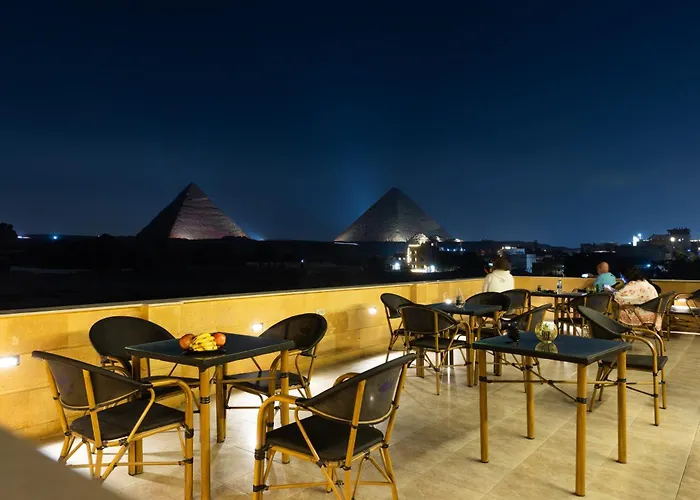 Pyramids Land Palace Kafret el-Gabal