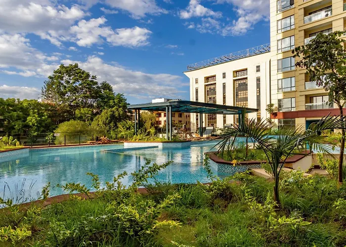 Modern Apartment In Nairobi Near Yaya Centre With Pool,Gym,Wifi