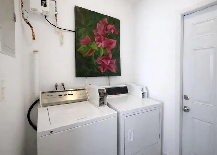 Suarez Art Stay Buena Vista Private Rooms, Free Parking Miami