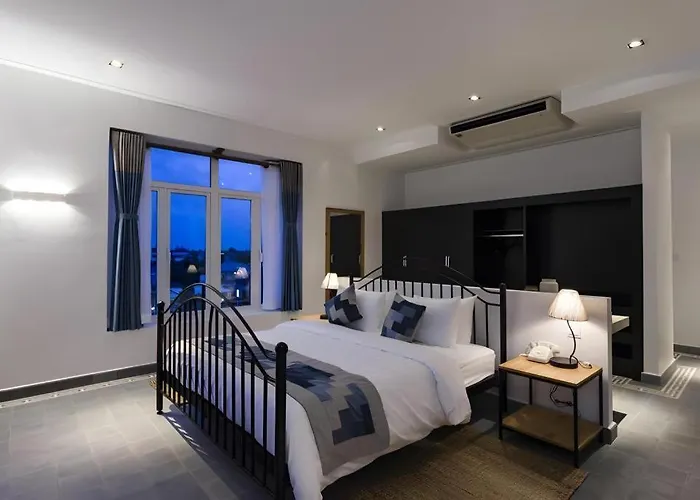 Boutique Kampot Hotel