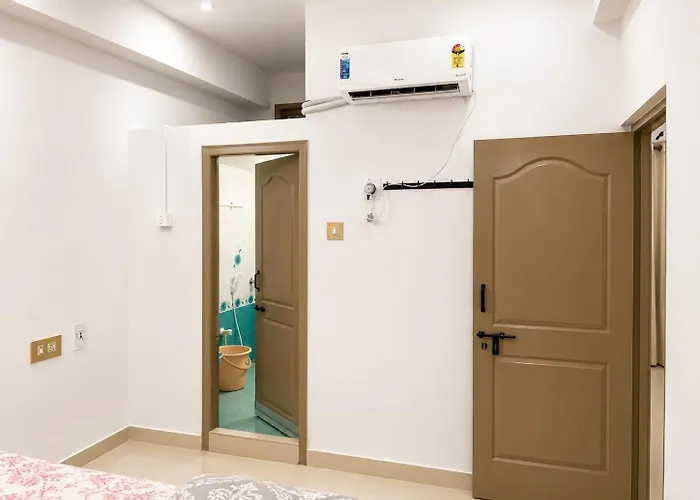 New Spacious 2Bhk Apartments In Tirupati Near Railway Station With Fully Equipped Kitchen, Ac Bedrooms, Washing Machine, 24 Hours Water, Caretaker Service, And Ample Space For Car Parking & Ideal For Families And Pilgrims