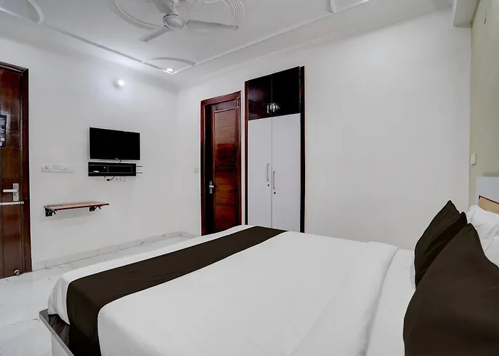 Hotel O Da Pinnacle Stay Gurgaon