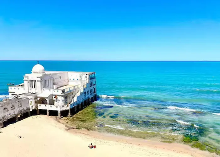 Luxurious Beachfront Apartment In La Marsa, Tunisia
