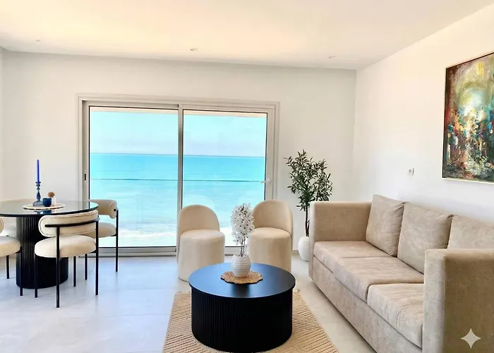 Luxurious Beachfront Apartment In La Marsa, Tunisia