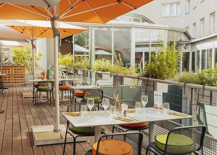 Voco Paris - Porte De Clichy By Ihg