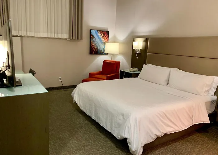 Holiday Inn Express Vancouver-Metrotown Burnaby