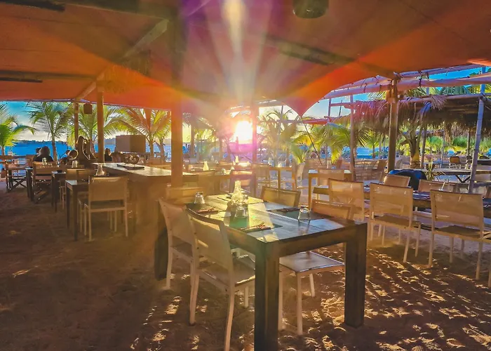Hommage Hotel & Residences Baie Nettle