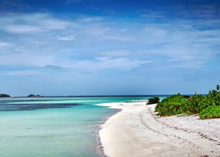 Batuta Maldives Surf View Hotel Thulusdhoo
