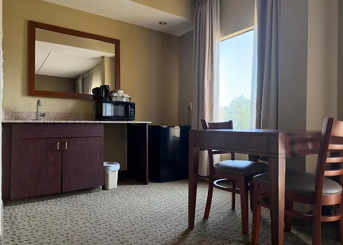 Vista Suites Near Island And Leconte Convention Center Pigeon Forge