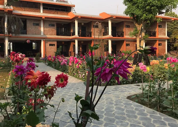Chautari Garden Resort Sauraha