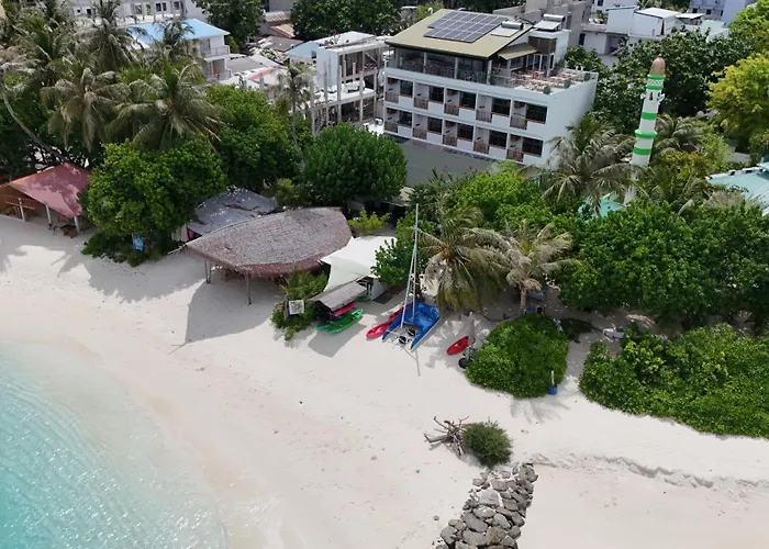 Luau Beach Inn, Maldives Fulidhoo