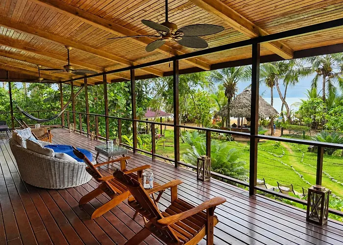 Oasis Bluff Beach Bocas Town