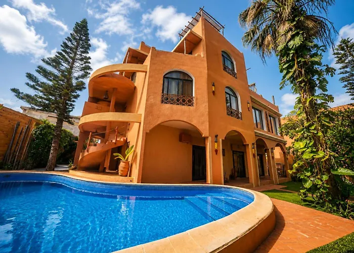 Maison Sahel - African Art & Coastal Serenity Dakar