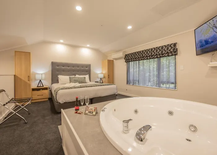 Aubyn Court Spa Motel Palmerston North