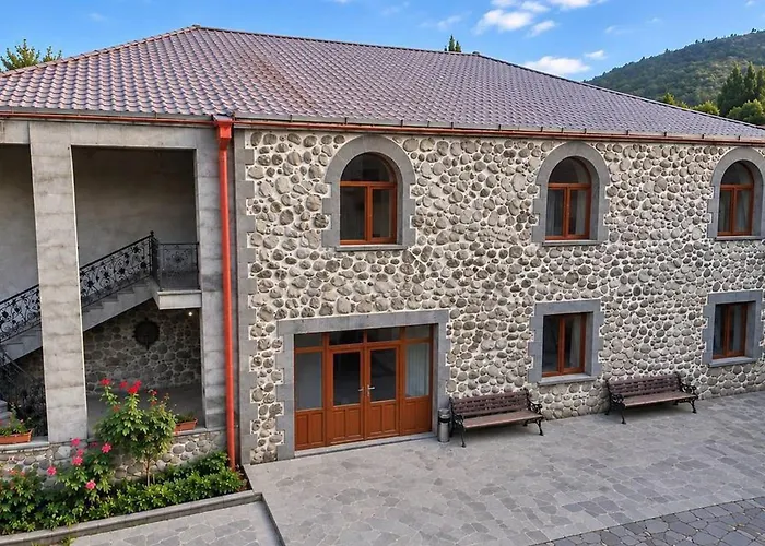 Christy Hotel Goris
