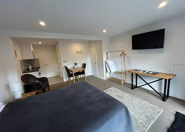Dunrovin Motel Taupo
