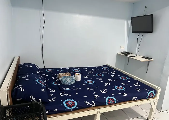 Geloxel Angeles City Guesthouse