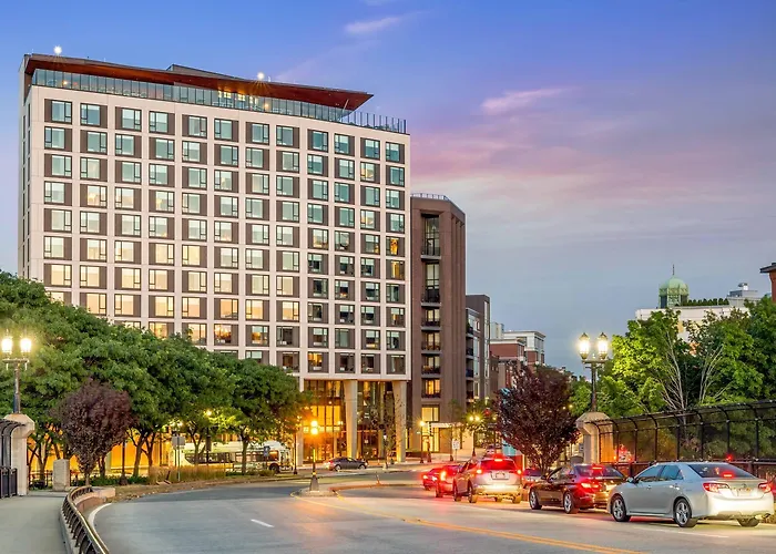 Cambria Hotel Boston Downtown - Seaport