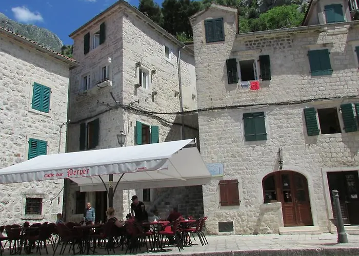 Apartments Popovic Kotor