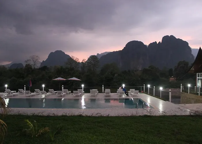 Lisha The Grand Riverside Hotel Vang Vieng