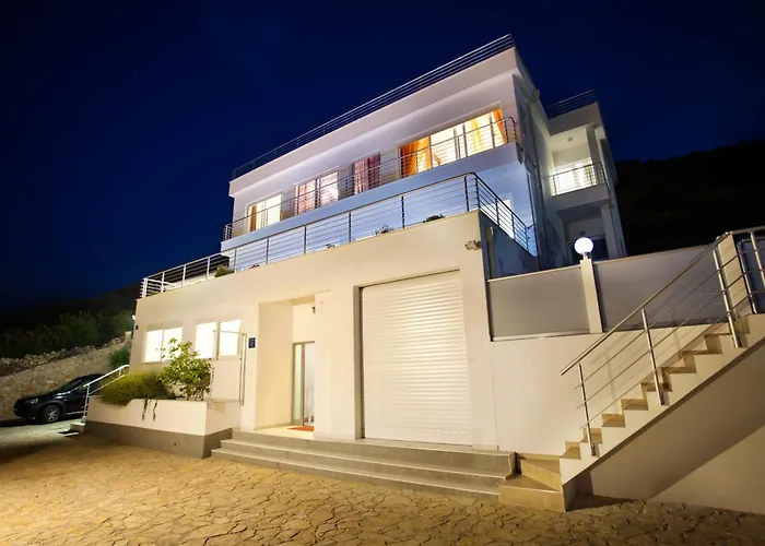 D&D Veyra Suites Vis