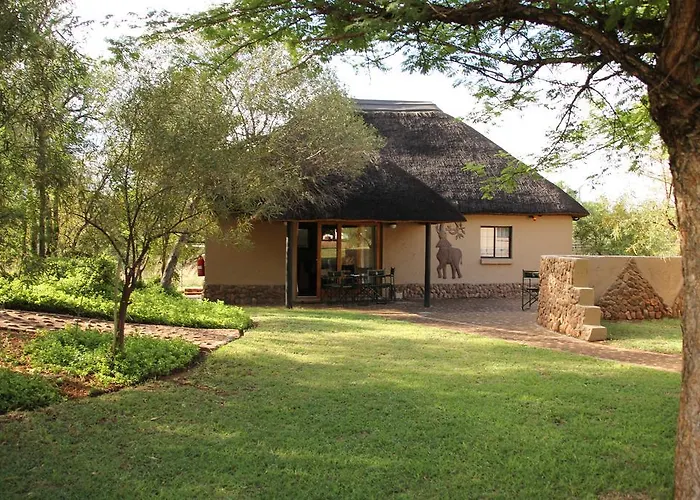 Ukutula Lion Lodge Beestekraal 