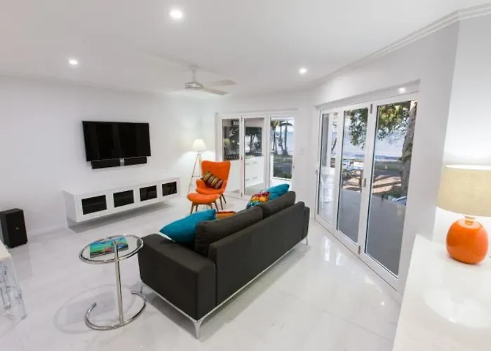 The Boutique Collection - 603 On The Beach Palm Cove