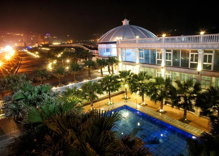 White House Hot Spring Beach Resort Wanli District