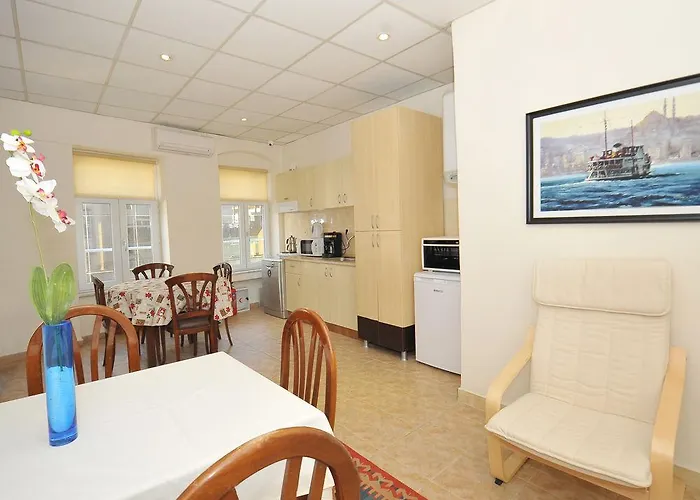 Finch Apartments Istanbul