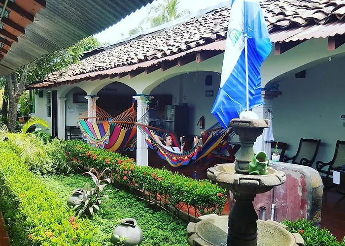Hostal El Jardin Leon