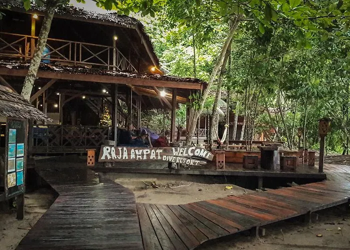 Raja Ampat Dive Resort Tapokreng