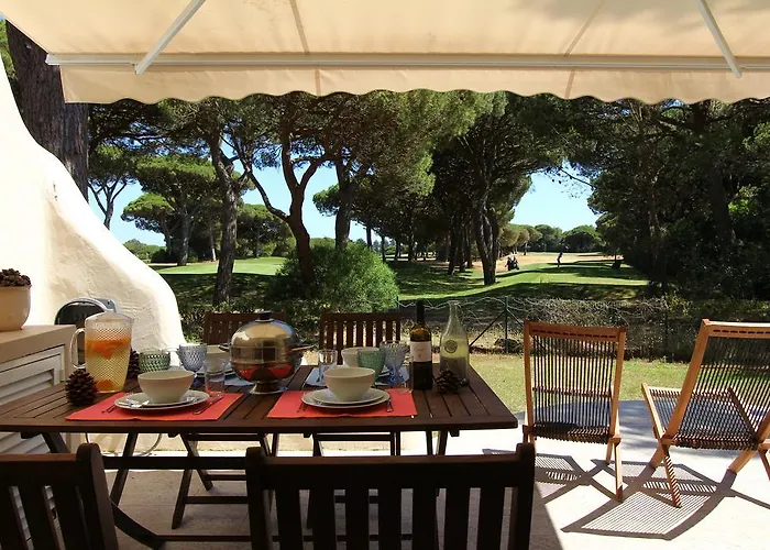 Authentic & Tranquil Villa Cascais