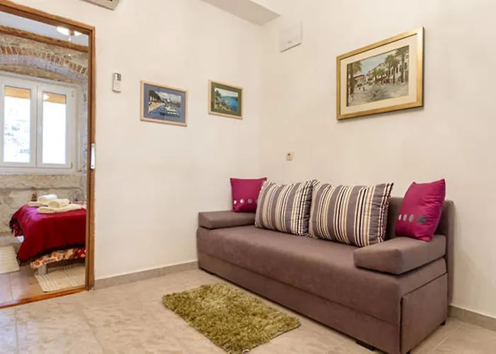 Apartments Emperor Oasis Split