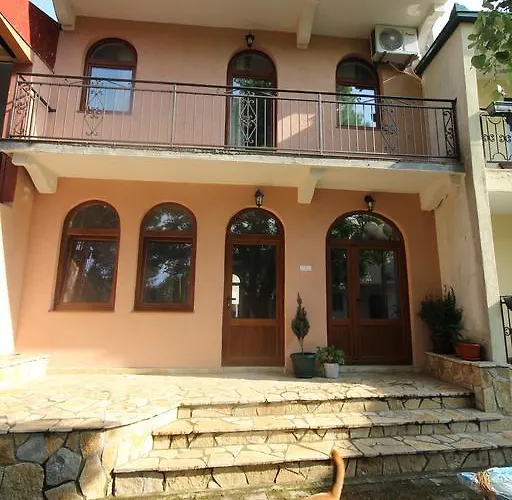 Apartments Olga Virpazar