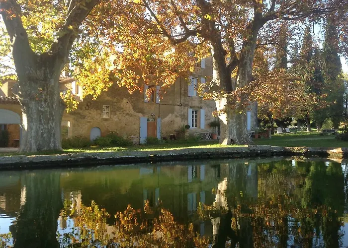Domaine La Carraire Bed & Breakfast Lauris