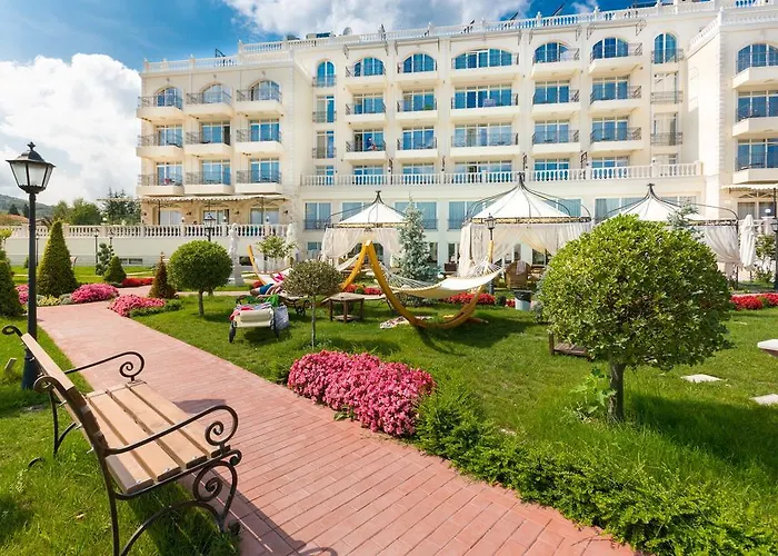 Therma Palace - Balneo Spa, Free Parking & Beach Kranevo