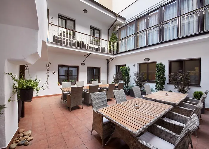 Old Prague House Bed & Breakfast
