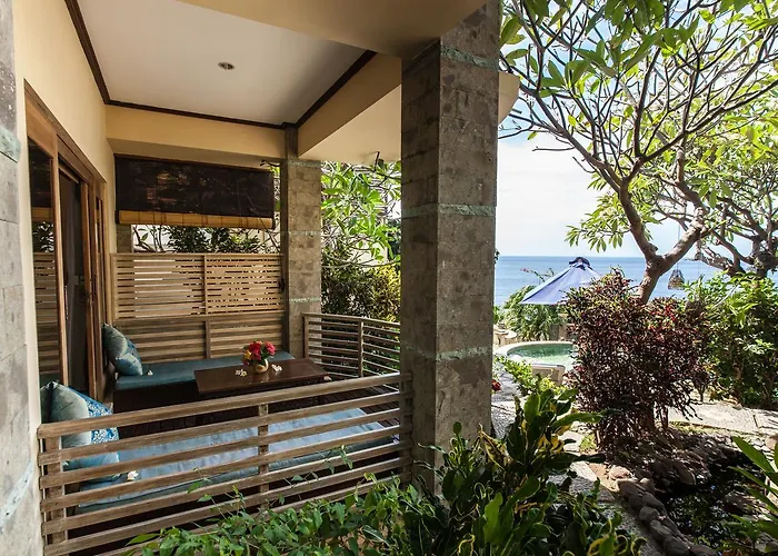 Blue Moon Villas Resort Amed 