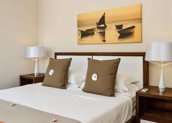 Esplanade Beach Apartment By Horizon Holidays Tamarin