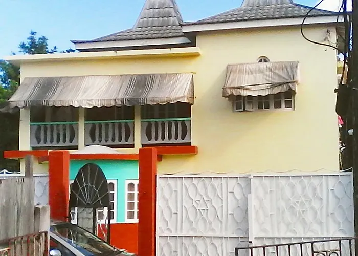G&R Guesthouse Falmouth