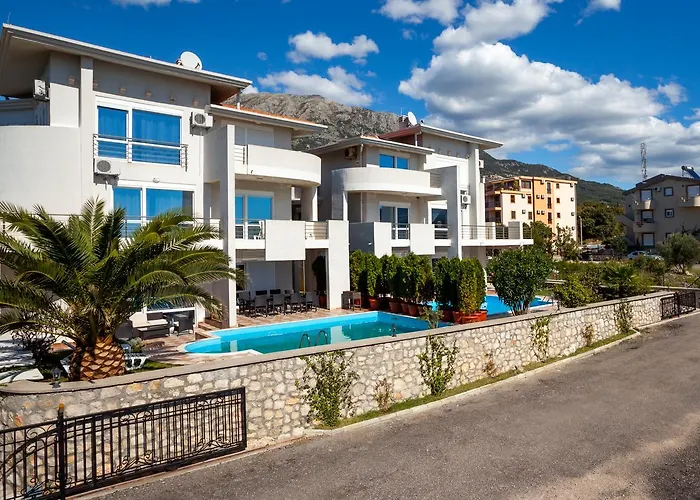 Royal Villas Dobra Voda