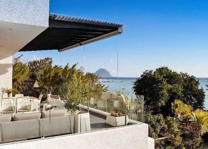 Esplanade Beach Apartment By Horizon Holidays Tamarin