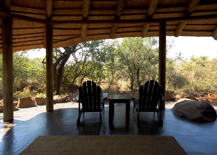 Umzolozolo Private Safari Lodge & Spa Ladysmith