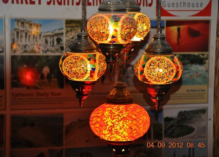 Bahaus Hostel Near Bluemosque And Hagiasophiamosque - 2 Minutes Istanbul