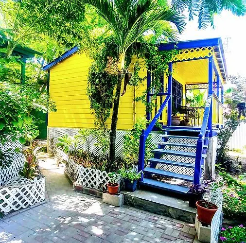 Yocamatsu Bed & Breakfast Caye Caulker