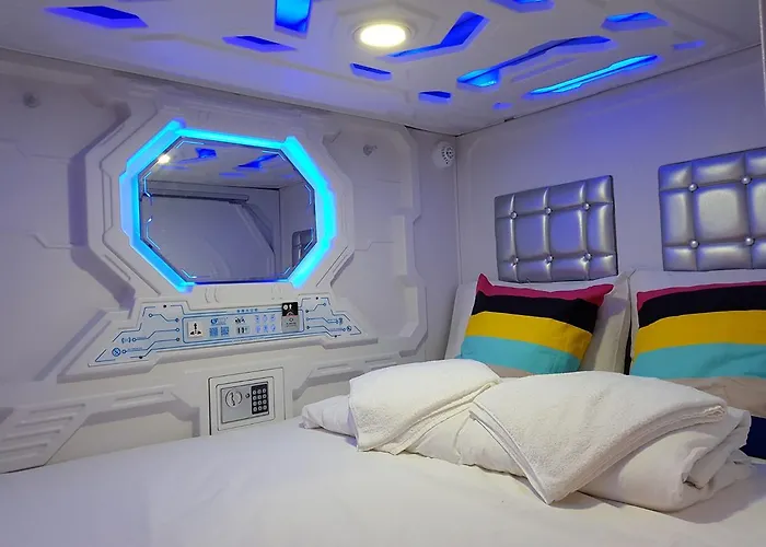 Galaxy Pods @ Chinatown Hotel Singapore