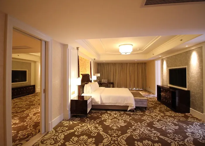 Lake Piedmont International Hotel Guangzhou