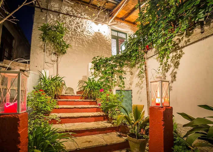Stone City Hostel Gjirokaster