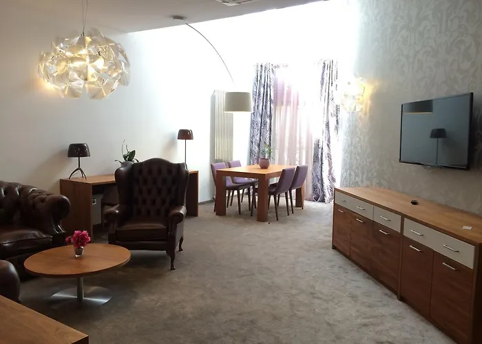 Wellness Hotel Loewe Piest'any